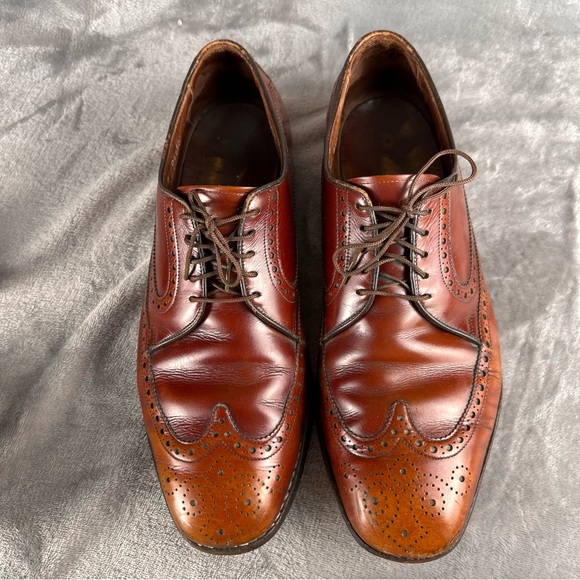 Allen Edmonds Caufield Wing-Tip Oxfords 11 D Made in USA Chestnut Leather Preppy